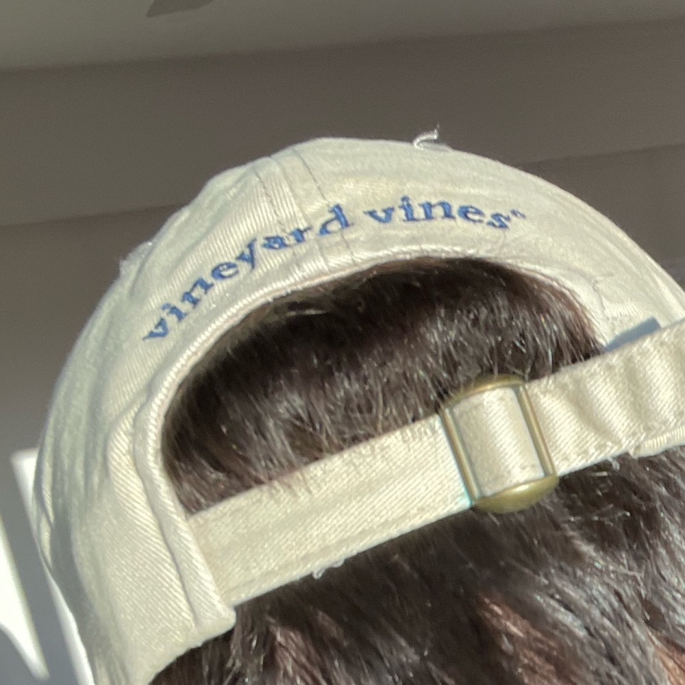 Vineyard vines classic hat